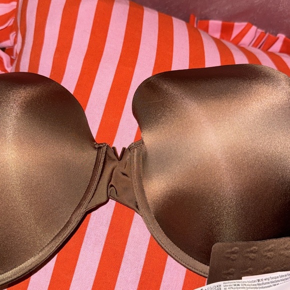 New
VICTORIA'S SECRET BARE
Illusions Smooth Uplift Strapless Bra - Picture 3 of 5